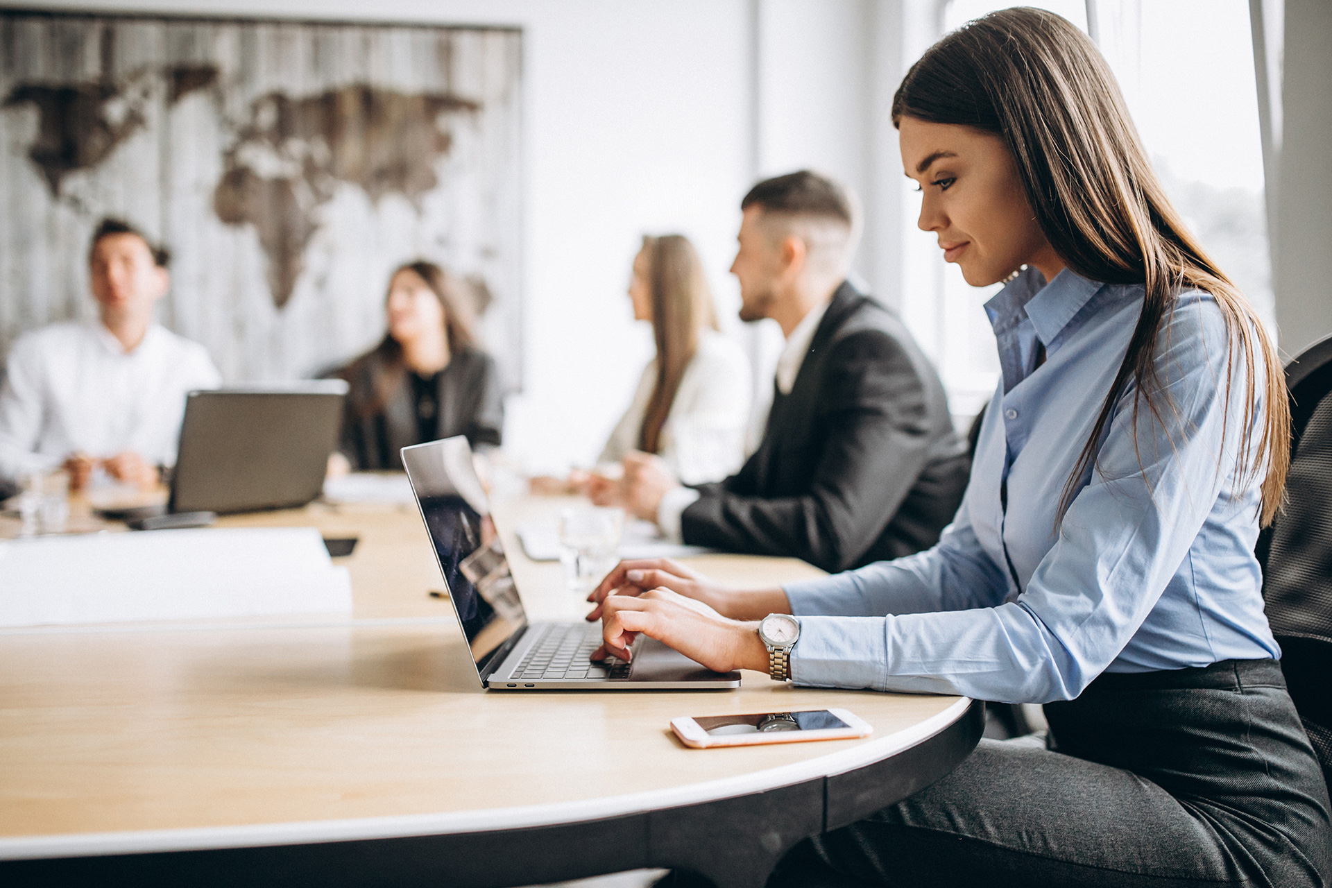 FROM DATA TO DECISIONS BUILDING A TRUE DIGITAL EDGE